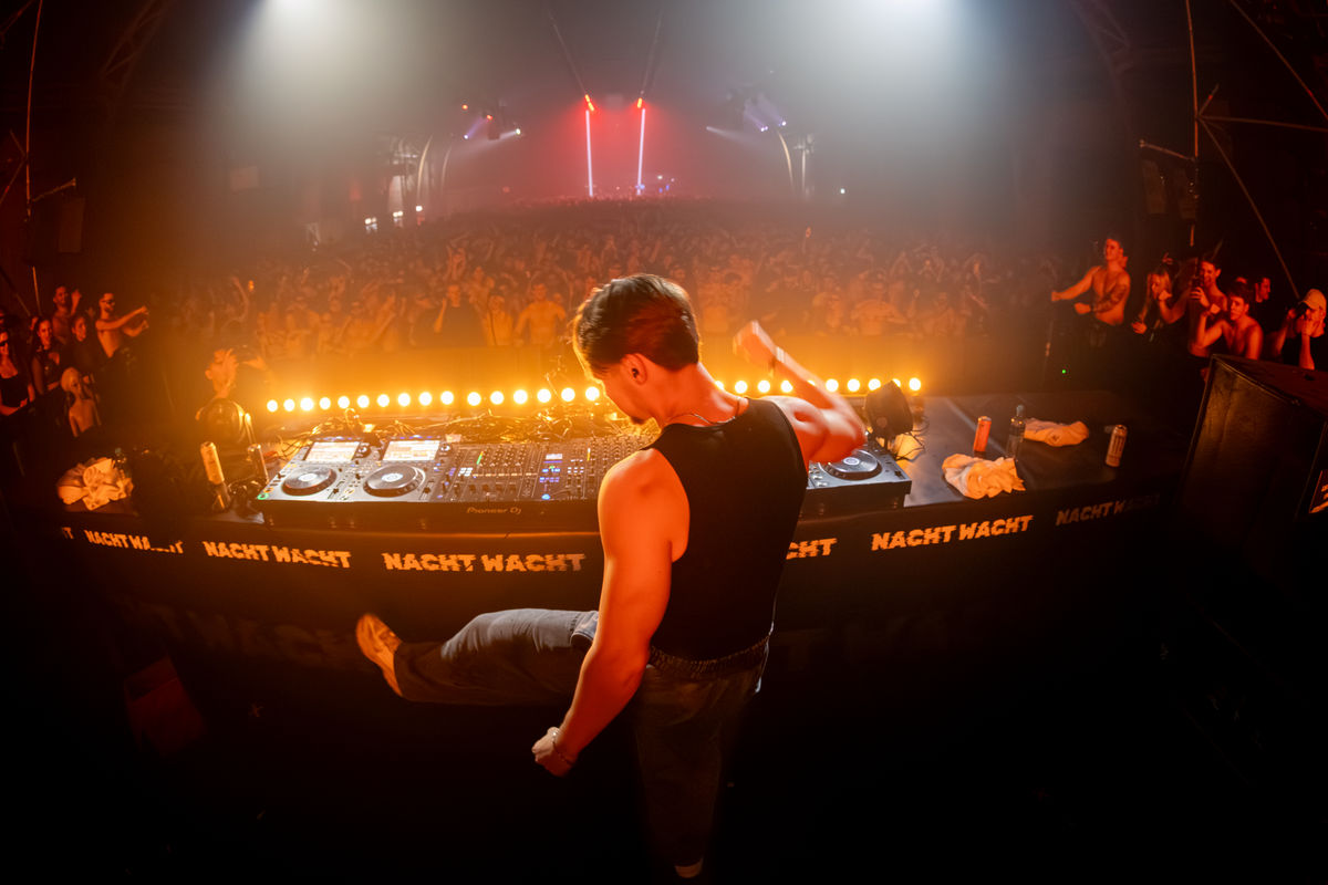 Loading... just a sec